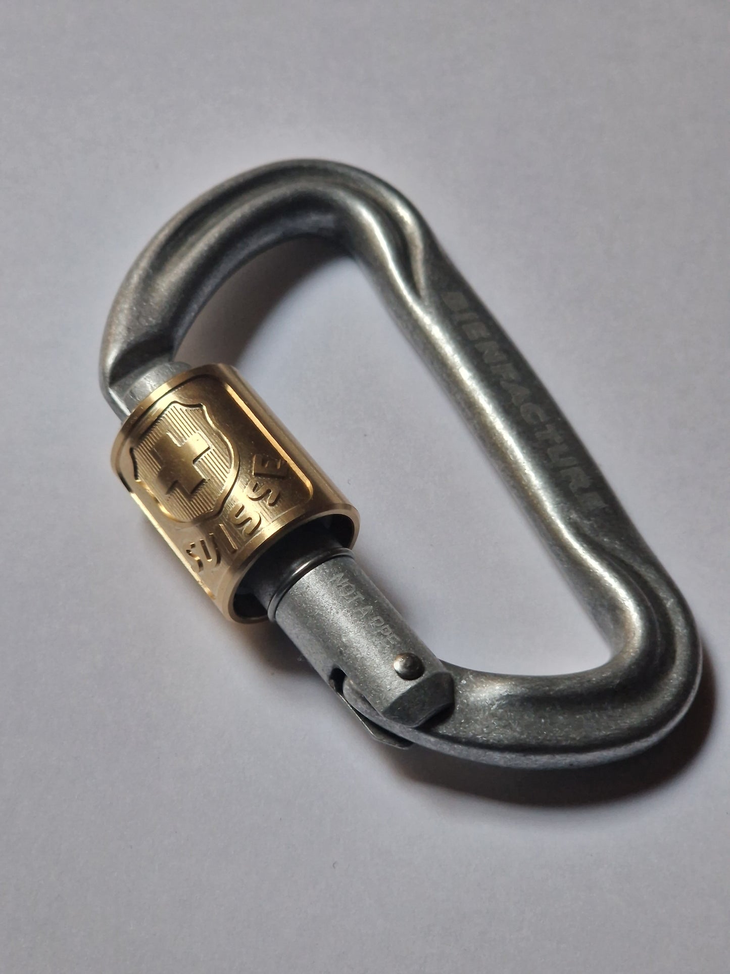 Carabiner - Suisse